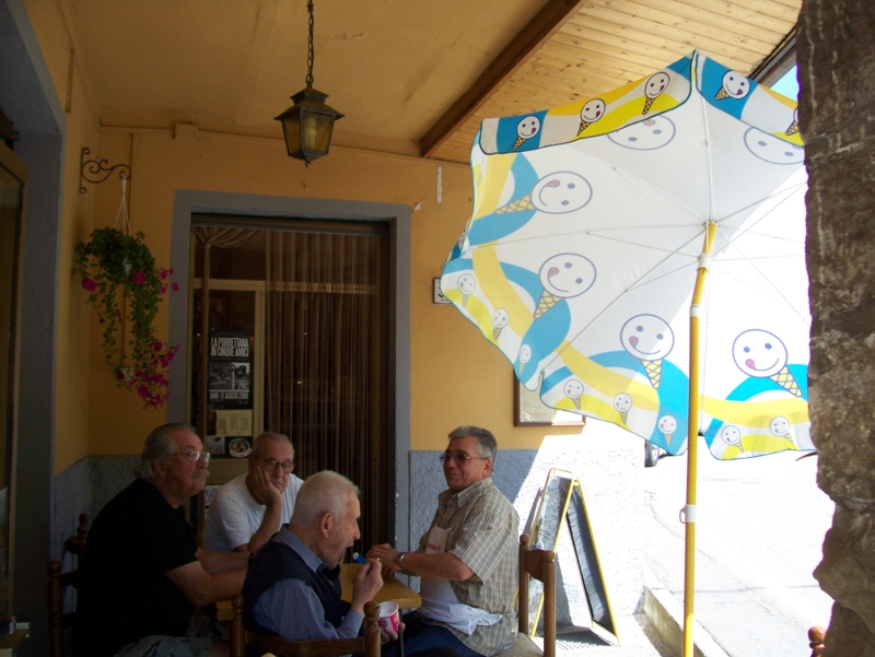  Image name: LocandaLaContea23.jpg 
 width: 800 pixel 
 height: 601 pixel 
 Size: 341525 bytes 
 Click to enlarge 